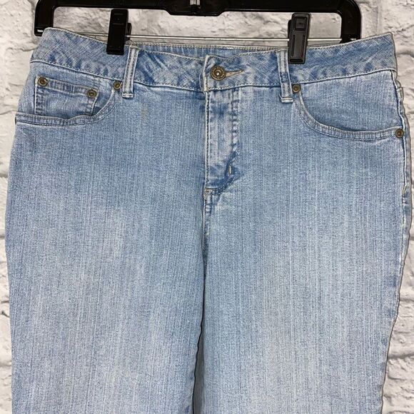 St. John’s Bay light washed Capri jeans Sz 8 women - Picture 3 of 7